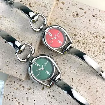 Женские часы-браслет Изысканные модные повседневные студенческие кварцевые часы Универсальные кварцевые милые женские часы Повседневные часы с круглым циферблатом Silver Black