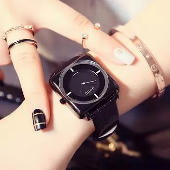 Женские часы Square Женские простые поясные часы Trendy Fashion Simple Personality Женские часы Женские часы black leather black gun frame