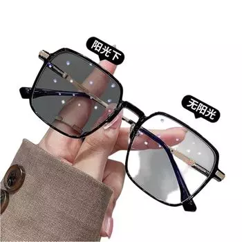 Женские черные прозрачные фотохромные очки с большой оправой One Size чёрный