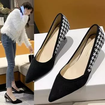 Женские черные туфли на высоком каблуке с уникальным дизайном 2024 года, изящной кружевной выемкой, острым носком, тонким каблуком и дышащей подкладкой 34 чёрный