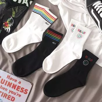 Женские длинные черные носки с рисунком в корейском стиле - модный спортивный дизайн средней длины на осень/зиму One Size