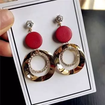 Женские длинные круглые серьги с кисточками с бриллиантами красный