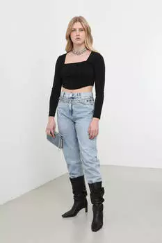 Женские джинсы Mom с высокой талией голубые