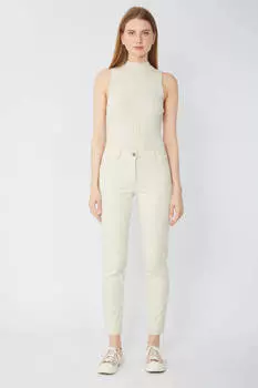 Женские джинсы прямого кроя каменного цвета