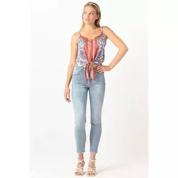 Женские джинсы скинни с вырезами синего цвета