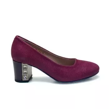 Женские классические туфли на каблуке из натуральной кожи