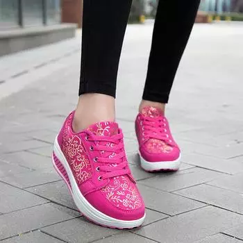 Женские кожаные кроссовки на танкетке, увеличивающие рост, повседневные мокасины на толстой подошве для девочек, черные, минималистичные, для беременных, 35-42 EU:35 чёрный