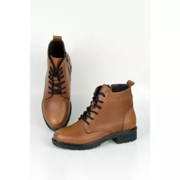 Женские кожаные стильные сапоги до щиколотки