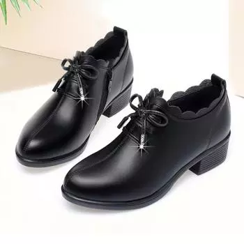 Женские кожаные туфли 2024 Весна Новые туфли на среднем каблуке с глубоким носком Одиночные туфли Женские туфли-лодочки на танкетке для работы Туфли на каблуках для женщин 35