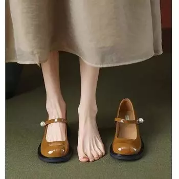 Женские кожаные туфли в стиле ретро с круглым носком и жемчужными высокими каблуками на мелком каблуке 35 вино красного