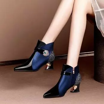 Женские красные короткие сапоги, новый модный тренд осени и зимы, плюшевые туфли на высоком каблуке для вечеринок, свадеб, повседневная обувь для путешествий, танцев 35 чёрный