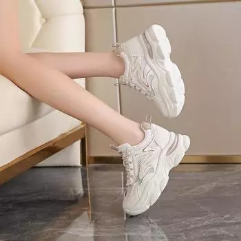 женские кроссовки 2024 лето новые модные повседневные туфли на танкетке с сетчатой подошвой на шнуровке женские вулканизированные туфли 35 бежевый