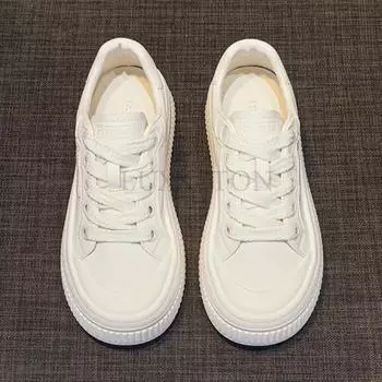 Женские кроссовки из натуральной кожи с круглым носком, толстой подошвой, мелкими перекрестными ремешками и цветными блоками — универсальные повседневные кроссовки 35 белый