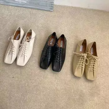 Женские кроссовки, лето 2024, женская обувь, новые повседневные туфли из искусственной кожи с розами на шнуровке, низкие резиновые базовые кроссовки с перекрестной завязкой, весенняя квадратная обувь для отдыха 35 чёрный