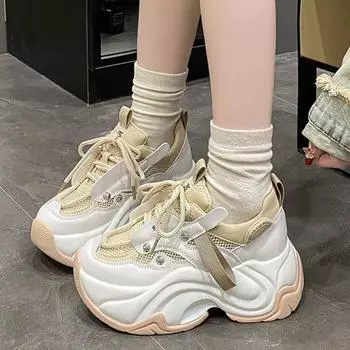 Женские кроссовки на массивном каблуке, повседневная обувь с дышащей сеткой, модные кроссовки на каблуке 7 см, женская обувь на платформе со шнуровкой для папы 34 белый