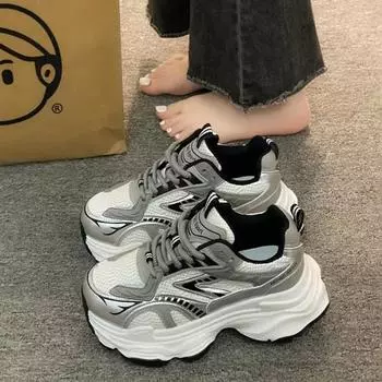 Женские кроссовки на платформе, осенние новые модные повседневные спортивные туфли на шнуровке, женская нескользящая обувь для ходьбы, женская вулканизированная обувь 35