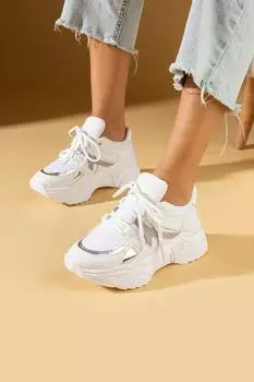 Женские кроссовки на шнуровке с удобной подошвой 36-141-24