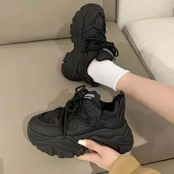 Женские кроссовки на скрытом каблуке, весенне-осенние вулканизированные туфли из искусственной кожи, женские прогулочные туфли на шнуровке, увеличивающие рост 35 чёрный