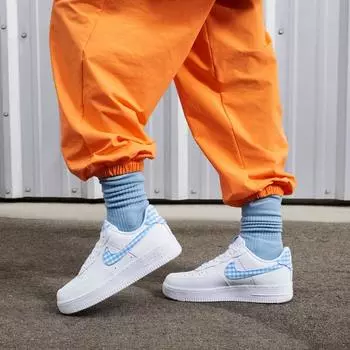 Женские кроссовки Nike Air Force 1 07 ESS Trend DZ2784-100