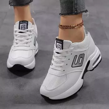 Женские кроссовки повседневные уличные школьные туфли для студентов увеличивающие рост легкие кроссовки для девочек большие размеры женские кроссовки на танкетке 35-42 EU: 36 чёрный