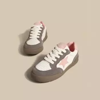 Женские кроссовки знаменитостей, толстая подошва из натуральной кожи, популярный тренд универсальной повседневной обуви на шнуровке.