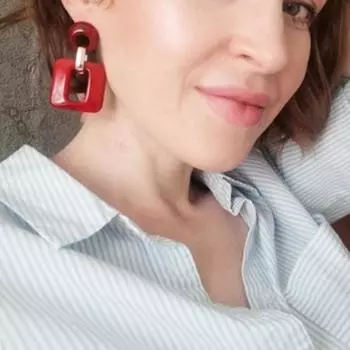 Женские квадратные геометрические серьги-гвоздики с подвесками из смолы, массивные ювелирные изделия бежевый