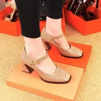 Женские лаковые туфли Мэри Джейн с острым носком и блочным каблуком 35 абрикосовый