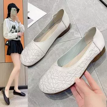 Женские легкие мокасины Mom Flat Loafers 2024 года, повседневные туфли с круглым носком и вышивкой, женские мягкие мокасины для отдыха CN35 (foot 22.5cm) бежевый