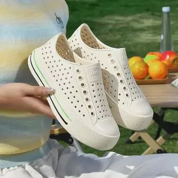 Женские легкие полые пляжные сандалии на толстой нескользящей подошве — идеально подходят для отдыха на природе и прогулок летом. 35