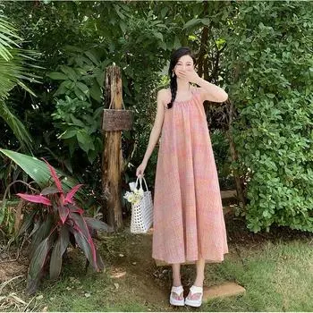 Женские летние милые красочные праздничные свободные платья в клетку с бретельками на шее S розовый