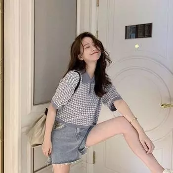 Женские летние модные лаконичные повседневные универсальные футболки с коротким рукавом и свободными лацканами в клетку One Size