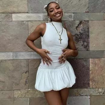 Женские летние новые поступления 2025 года, модные сексуальные облегающие плиссированные платья с вырезом на спине в стиле пэчворк для женщин S белый