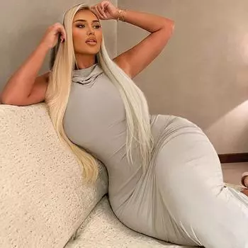 Женские летние однотонные платья без рукавов с капюшоном и разрезом на спине S фиолетовый