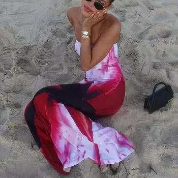 Женские летние платья-футляры с принтом и приталенными бедрами S красный