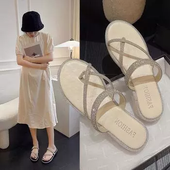 Женские летние пляжные тапочки 2024 года, новый стиль, модный тренд, повседневная обувь с бриллиантовыми заклепками, женские удобные универсальные сандалии 35 чёрный