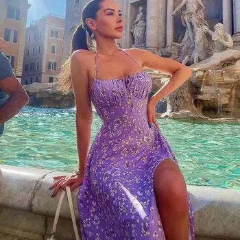 Женские летние повседневные платья с цветочным принтом и разрезом на шее S розовый