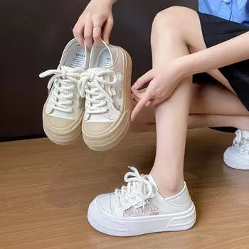 Женские летние повседневные сетчатые кроссовки на платформе, легкие дышащие прогулочные туфли, противоскользящие удобные теннисные туфли на шнуровке для женщин, кроссовки