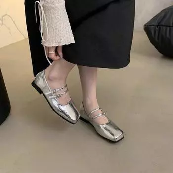 Женские летние сандалии с квадратным носком, персонализированные сандалии из искусственной кожи, офисные повседневные сандалии, яркие цветные балетки на плоской подошве 3 см 40 серебряный