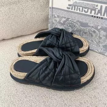 Женские летние тапочки Лето 2024 Новые плетеные тапочки на толстой подошве Женская одежда Маленький аромат Модные пляжные женские тапочки 35 слоновая кость
