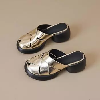 Женские летние тапочки, роскошная домашняя обувь на платформе для дома, женская тенденция 2024 года, модные уличные тапочки из искусственной кожи на каблуке 35 золотистый
