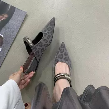 Женские летние туфли-мюли с острым носком и высоким каблуком, без застежек, с металлическим декором, модные шлепанцы для вечернего платья 35 абрикосовый