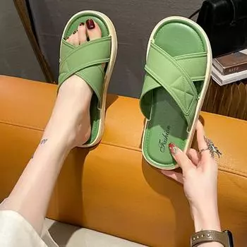 Женские летние уличные тапочки, новинка 2024 года, модные женские повседневные сандалии высокого качества с мягкой крестовиной, тапочки на плоской подошве с толстой подошвой 36-37 белый