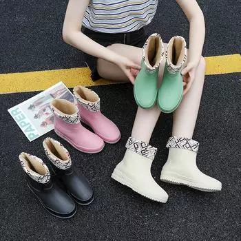 Женские летние взрослые средние нескользящие водонепроницаемые износостойкие резиновые сапоги 36