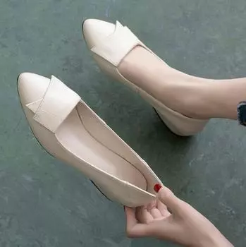 Женские лоферы из искусственной кожи. Туфли без шнуровки на низком каблуке. Удобная рабочая обувь на плоской подошве. Деловая рабочая обувь. Легкие повседневные модельные туфли с острым носком. 35 чёрный