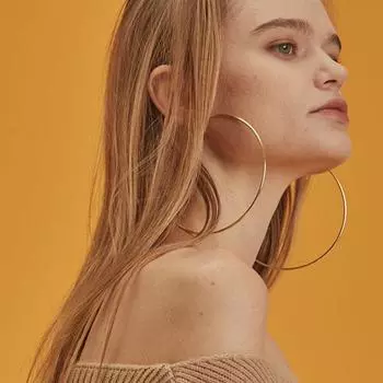 Женские металлические большие круглые гладкие большие круглые серьги-кольца 8cm золотой