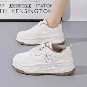 Женские модные белые кроссовки на платформе 2024 года – универсальная повседневная обувь, визуально увеличивающая рост, для женщин и студентов чёрный