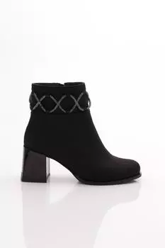 Женские модные ботинки на каблуке