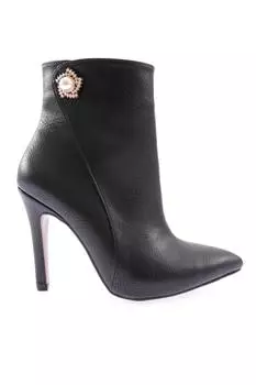 Женские модные ботинки на тонком каблуке с острым носком и жемчужным камнем