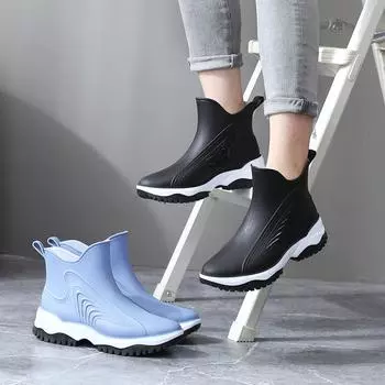 Женские модные короткие водонепроницаемые сапоги 2025 года: Легкая, нескользящая резиновая обувь для работы на открытом воздухе, мытья автомобиля и походов по магазинам. 36
