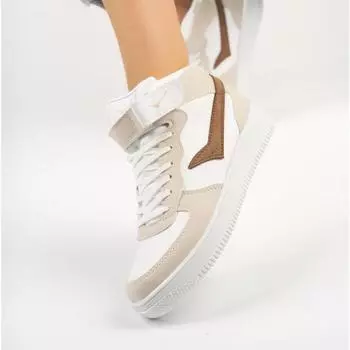 Женские модные кроссовки